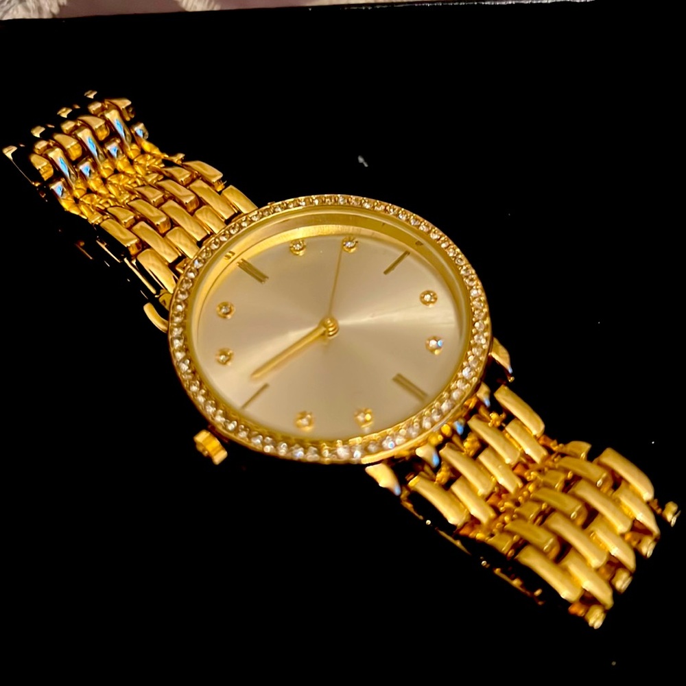 Gold new watch
